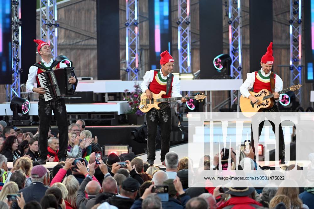 Bad Kleinkirchheim St Oswald am Hoferriegel in Austria AUT Wenn die Musi spielt Open Air 2024 Die jungen Zillertaler,