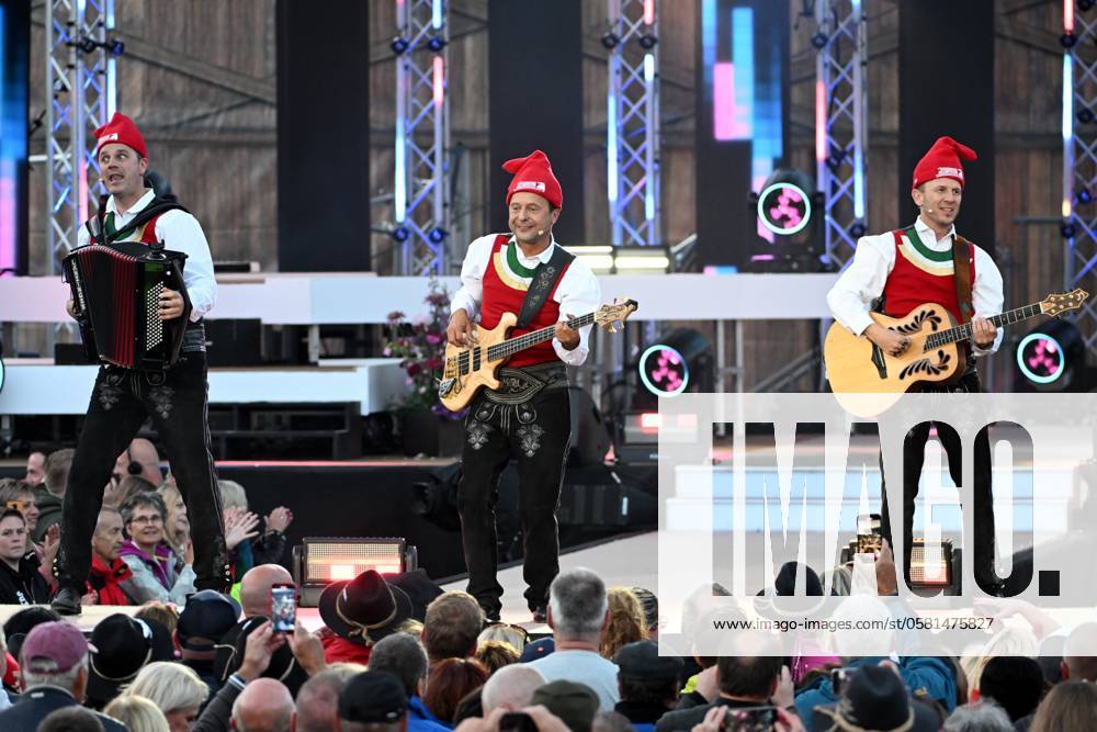 Bad Kleinkirchheim St Oswald am Hoferriegel in Austria AUT Wenn die Musi spielt Open Air 2024 Die jungen Zillertaler,