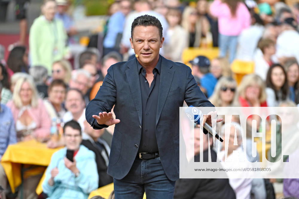 ARD Immer wieder Sonntags presenter Stefan Mross during the ARD entertainment show Immer wieder Sonntags on 16 06 2024 at Europapark Rust 20240616MWI144081