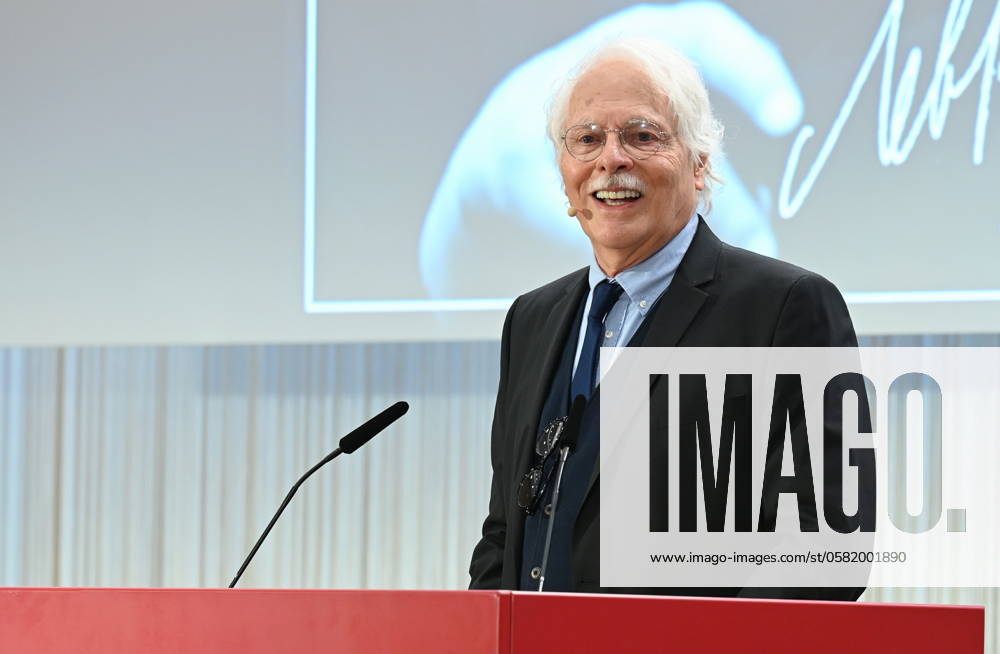 Journalist Thomas Roth speaks at the award ceremony for the Lev Kopelev Prize for Peace and Human Rights 2023 2024