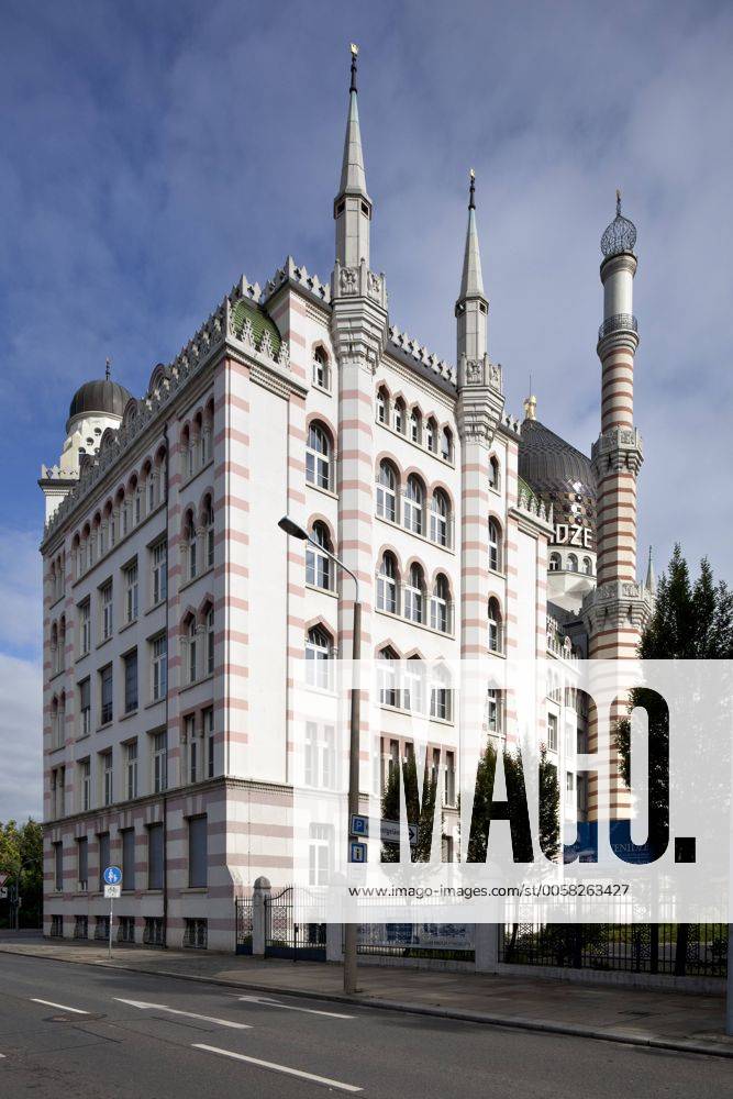 Tabakfabrik Yenidze, erbaut im Stil einer orientalischen Moschee, heute Bürogebäude und Restaurant, Dresden, Sachsen, Deutschland, Europa, ÖffentlicherGrund iblrbb02272934