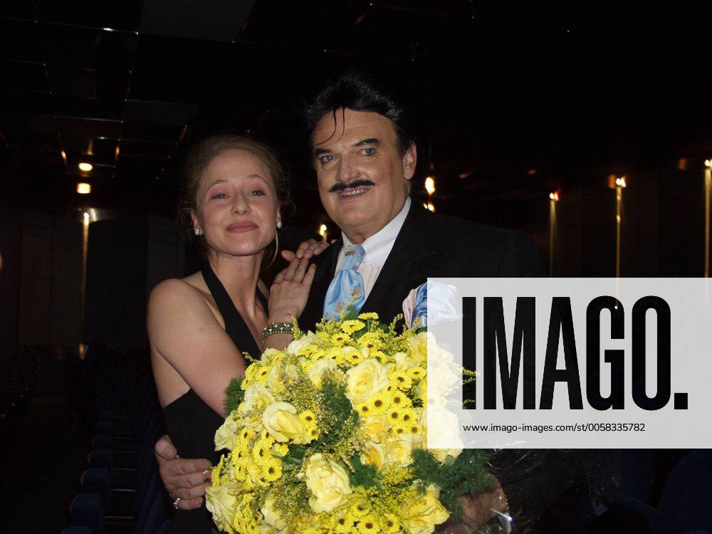 Silvia Seidel und Rudolf Moshammer Premiere Ein Traum von Hochzeit Kömodie am Max II München 22. August 2002