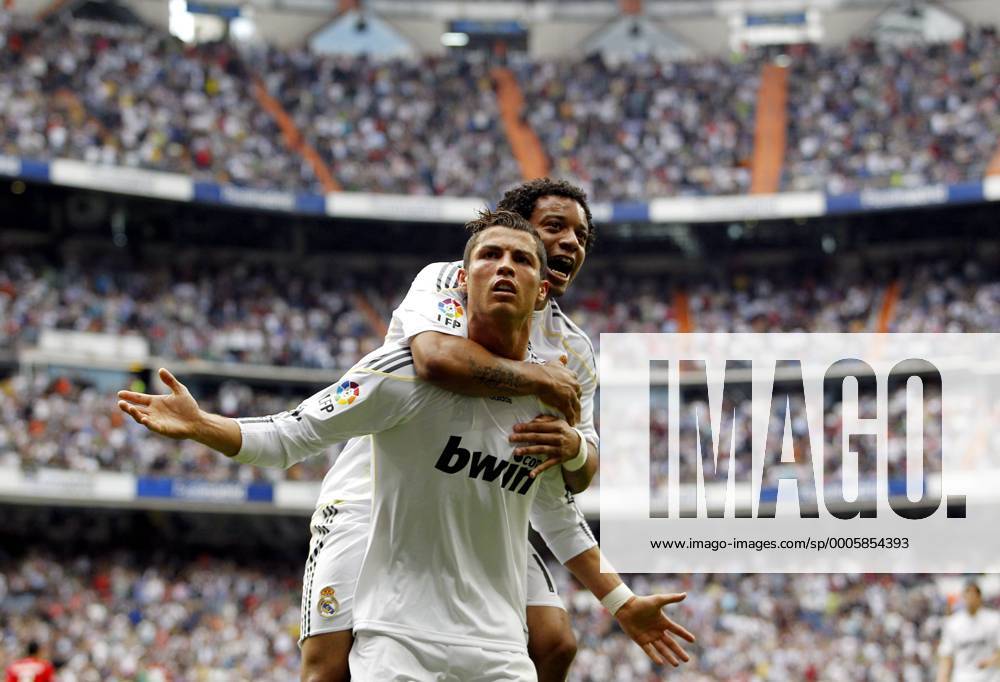 Real Madrid (weiß) gegen CA Osasuna (rot) - CRISTIANO RONALDO (li.) und MARCELO o0 Jubel, Freude