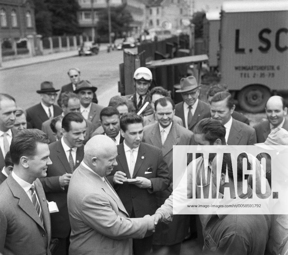 Budapest. Hungary. CPSU First Secretary Nikita Khrushchev talking with Budapest people. TASS_1449836