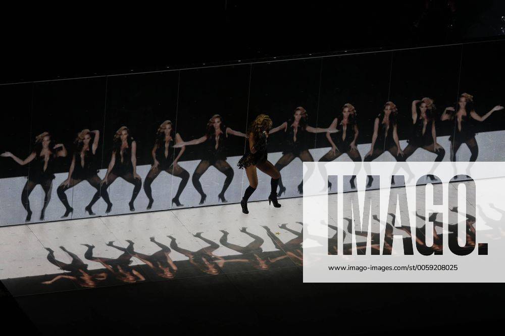 NEW ORLEANS, Beyonce bei der Half Time Show waehrend dem Super Bowl 2013 NFL Championship Spiel San Francisco 49 ERS gegen Baltimore Ravens im Mercedes Benz Superdome in New Orleans, Louisiana, USA. +++HARDT+++
