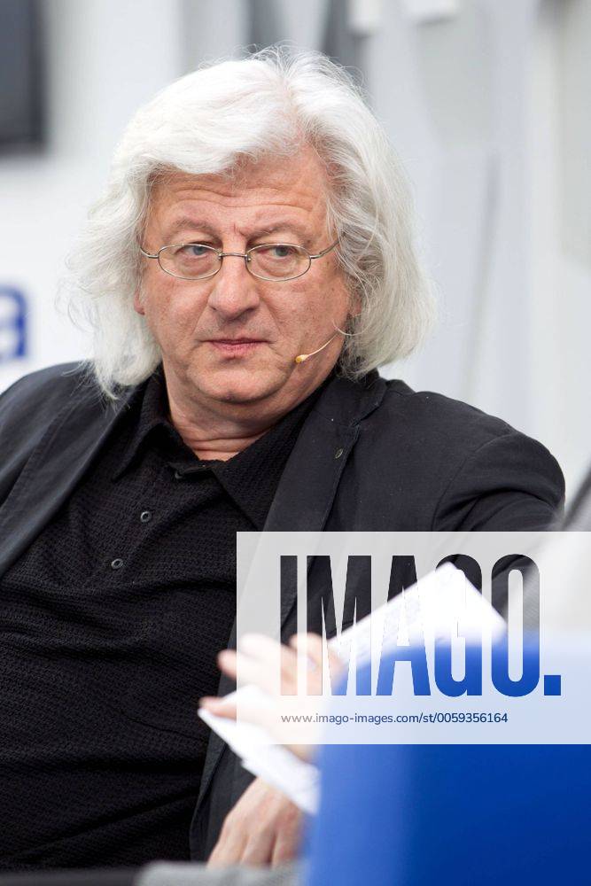 Leipziger Buchmesse 2013. Schriftsteller Peter Esterhazy ( HUN ) präsentiert seinen Roman Esti im Rahmen der Leipziger Buchmesse 2013 am 14.03.2013.