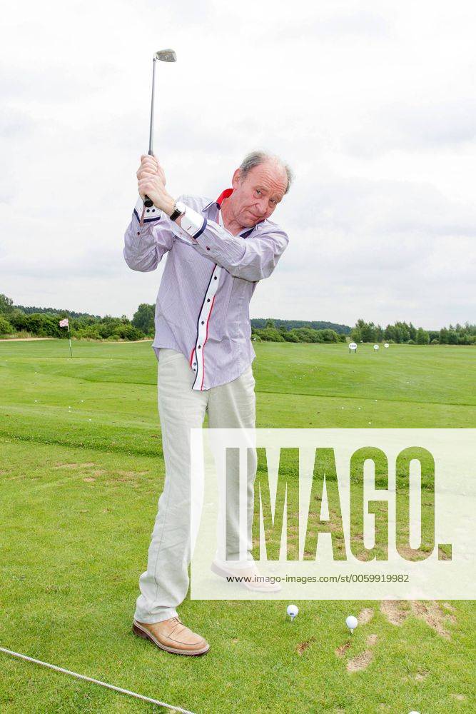 Michael Mendl beim BMW Golf Cup Seddin 2013. Seddiner See, 29.06.2013 Foto:xM.xGolejewskix xFuturexImage