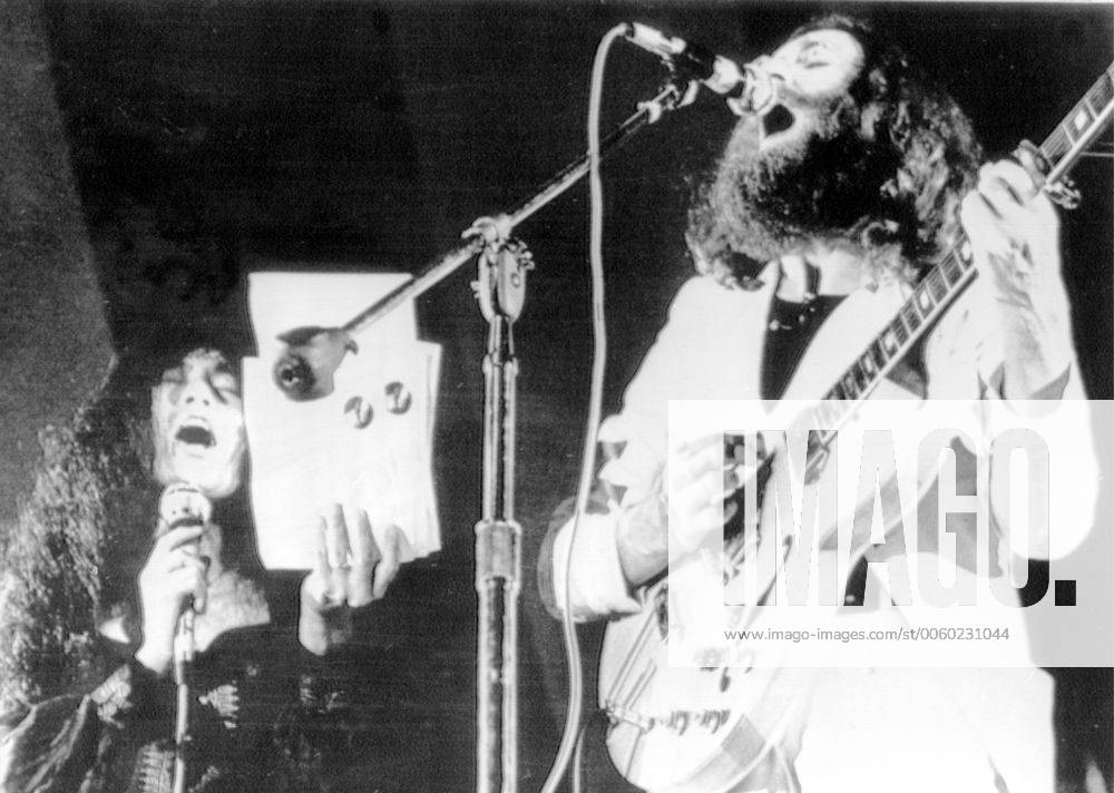 John Lennon and his wife Yoko Ono performing at the Toronto Rock & Roll Revival in an unscheduled appearance. During the performance the couple were booed off the stage. 20,000 fans waited for four hours before the couple went on at the Varsity Arena, in their first stage appearance together. 14th September 1969 577928 UnitedArchives01027859