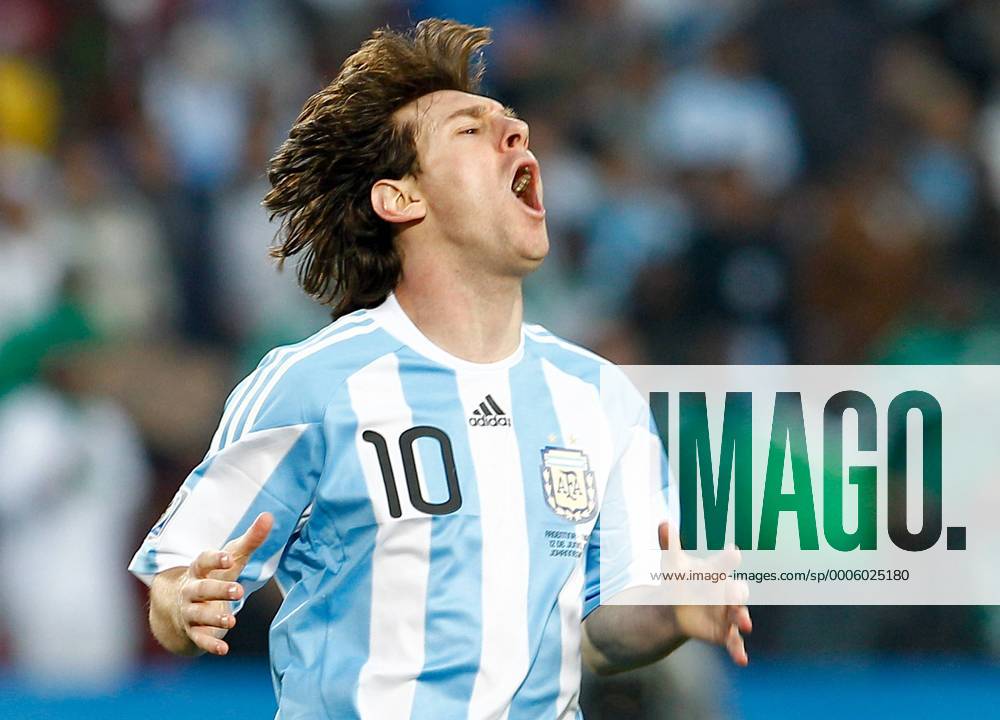 Lionel MESSI - Argentinien (blau) vs. Nigeria (grün) x(4)Chacox xFotoarenax (824) o0 Enttäuschung Verzweiflung