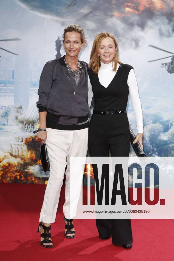 Claudia Michelsen und Katja Flint bei der Premiere von White House Down am 02.09.2013 in Berlin White House Down , Premiere, 2013
