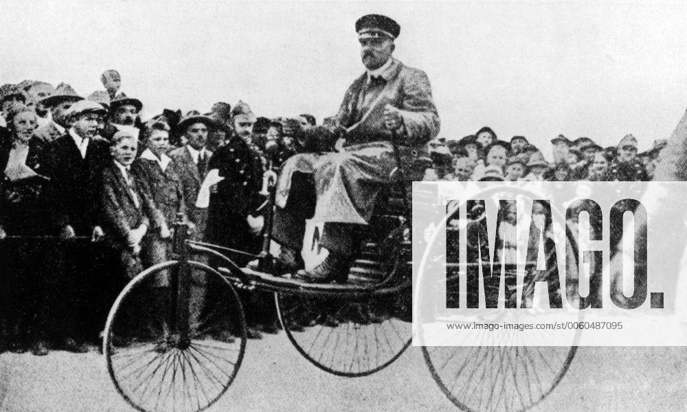 Karl Benz in his 1883 Motor tricycle UnitedArchives00924347