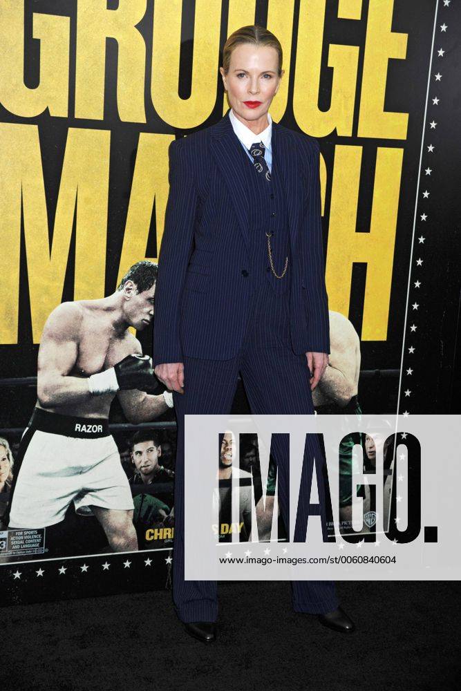 Kim Basinger beim Special Screeening von Grudge Match Zwei vom alten Schlag zu Gunsten vom Tribeca Film Insititute im Ziegfeld Theater. New York, 16.12.2013 Foto:xD.Tinex xFuturexImage