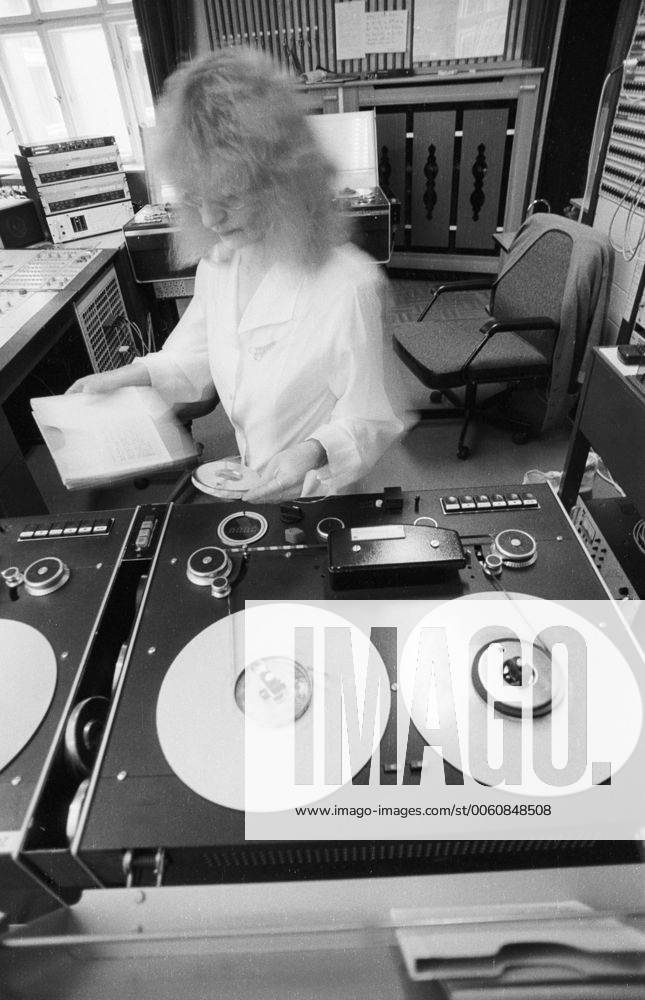 Funkhaus in der Nalepastrasse Rundfunk der DDR, Studio vom DS-Kultur im Funkhaus in der Nalepastrasse, (Deutschlandsender), DEU, Berlin-Köpenick, 23.03.1992;
