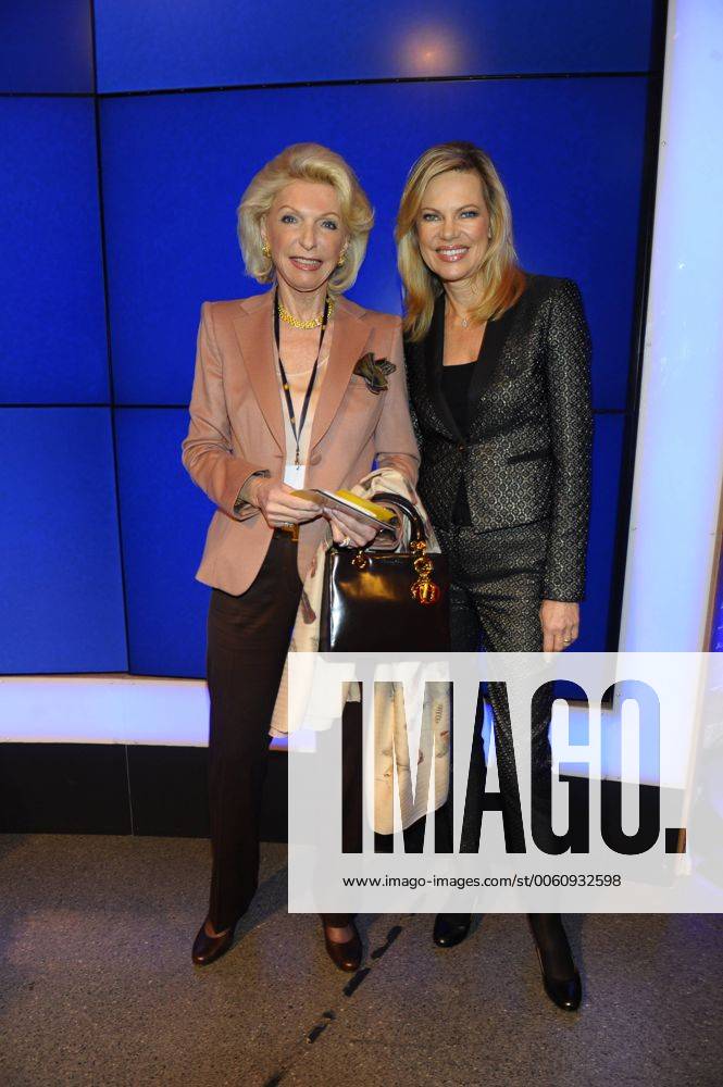 Maria-Elisabeth Schäffler und Nina Ruge ADAC Gelber Engel 2014 Preisverleihung, Ehrung, Auszeichnung Allerheiligen-Hofkirchen München 16.01.2014