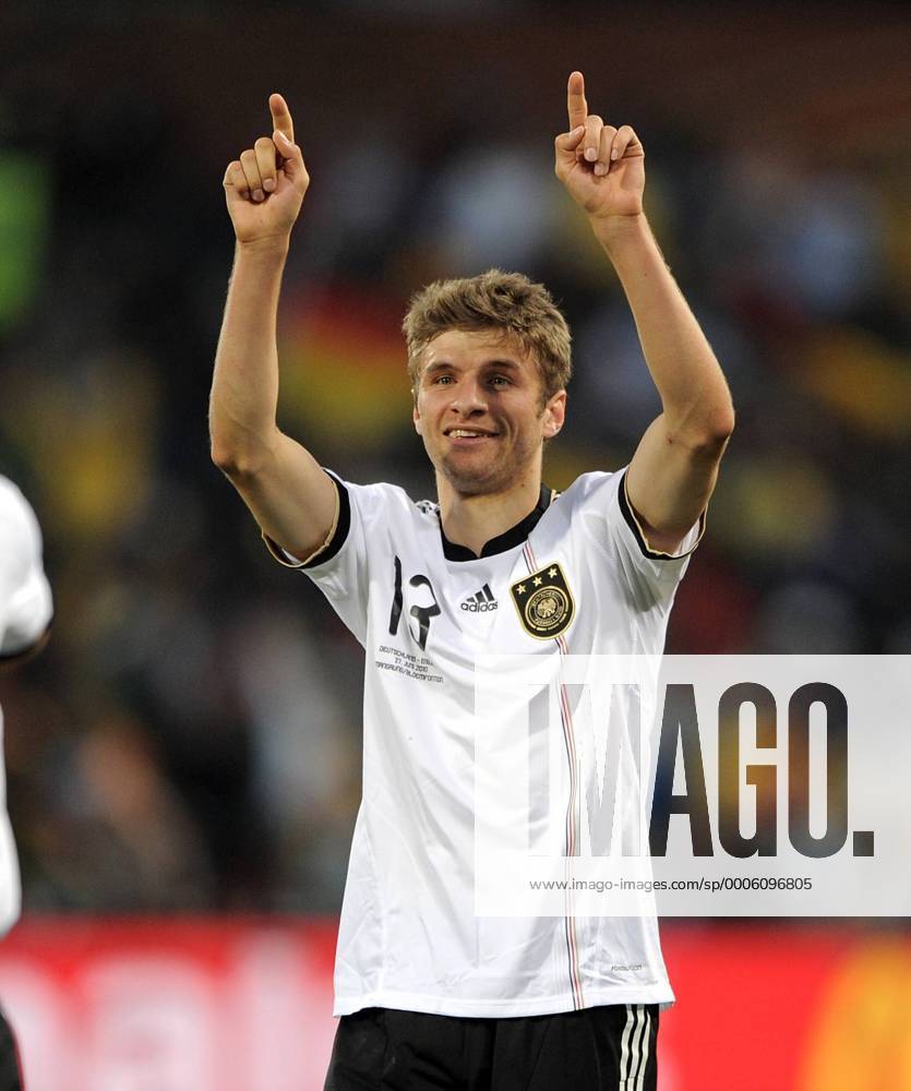 FUSSBALL WM 2010 ACHTELFINALE 27.06.2010 - Deutschland vs. England - Thomas MUELLER (Deutschland) ) o0 Jubel, Freude,