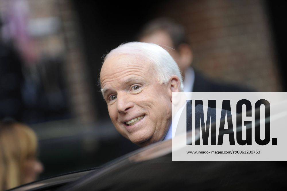 John McCain bei der Ankunft zur Aufzeichnung der Late Show with David Letterman im Ed Sullivan Theater. New York, 10.03.2014 Foto:xD.Tinex xFuturexImage