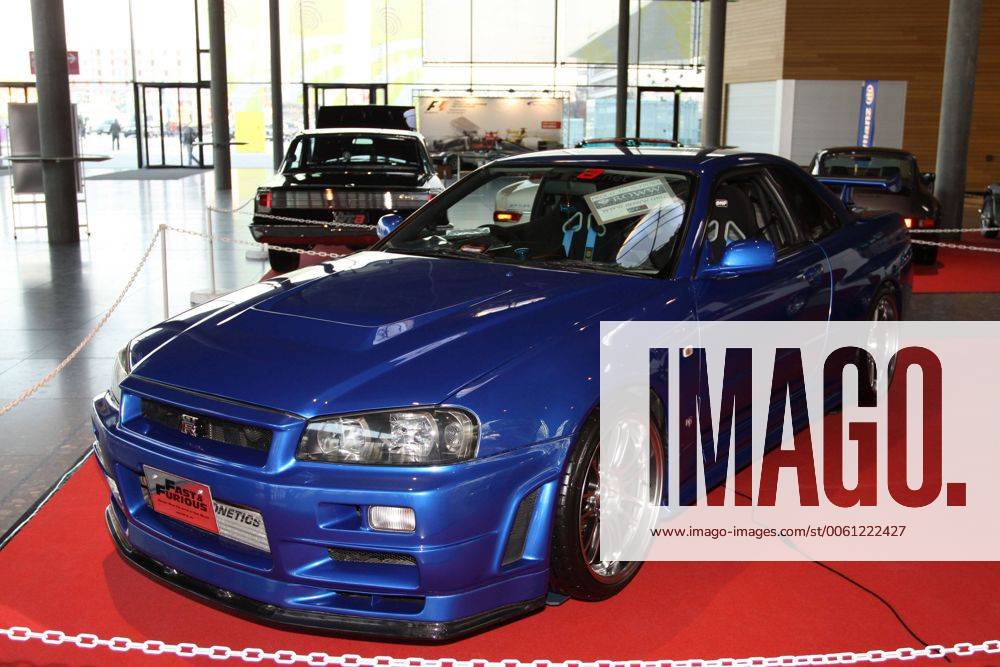 Nissan Skyline GT-R 34 aus dem Film Fast & Furious IV ( Dienstwagen des verstorbenen Schauspieler Paul Walker), Retro Classics (13. - 16.03.2014), Messe Stuttgart, Retro Messen, Oldtimer Oldtimermesse klassische Autos Autoausstellung, Stuttgart (D).
