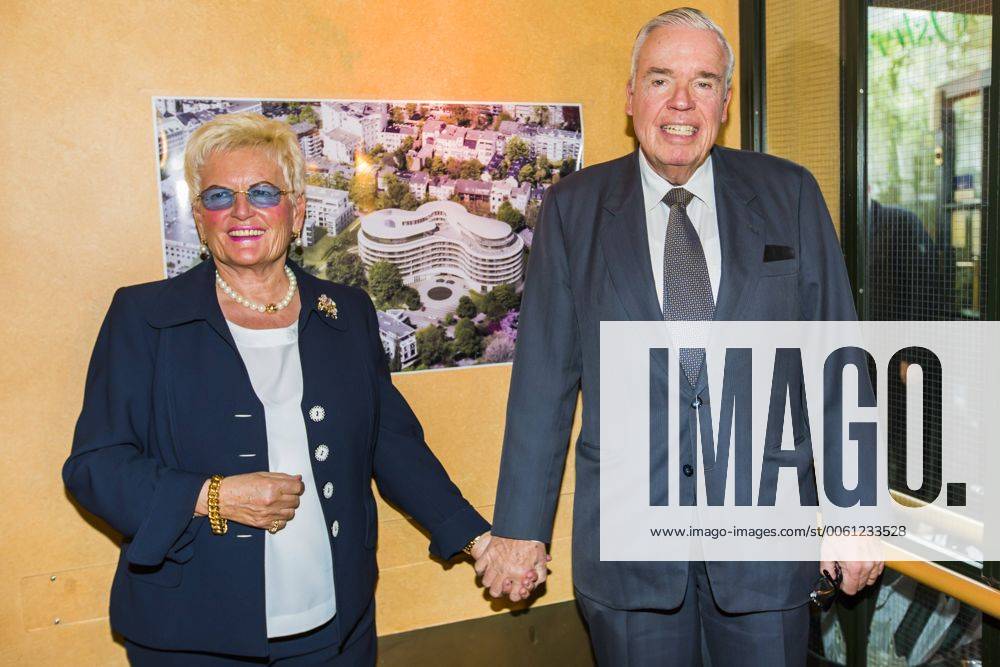 HAMBURG 28.02.2014 Klaus-Michael Kühne (Investor) mit Ehefrau Christine . Startschuss für den Abriss des Hotels Intercontinental am 28.02.2014 in Hamburg, Germany .