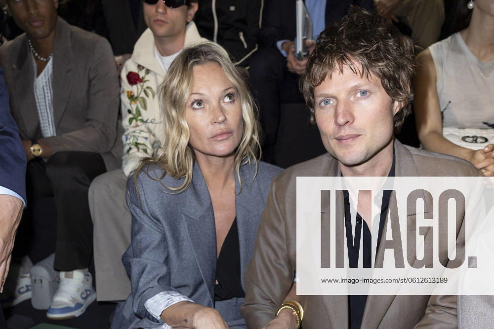 Front row of the DIOR Collection Homme PrÃªt Ã Porter Printemps EtÃ 2025 at Paris Fashion Week PFW Kate Moss and her partner Nikolai von Bismarck Front Row of the DIOR Collection Homme PrÃªt Ã Porter Printemps EtÃ 2025 at Paris Fashion Week, June 21st, 2024 Borde Rindoff Bestimage DIOR front row Fashion Show Men Ready to Wear Spring Summer 2025 at Paris Fashion Week June 21st, 2024 Paris France