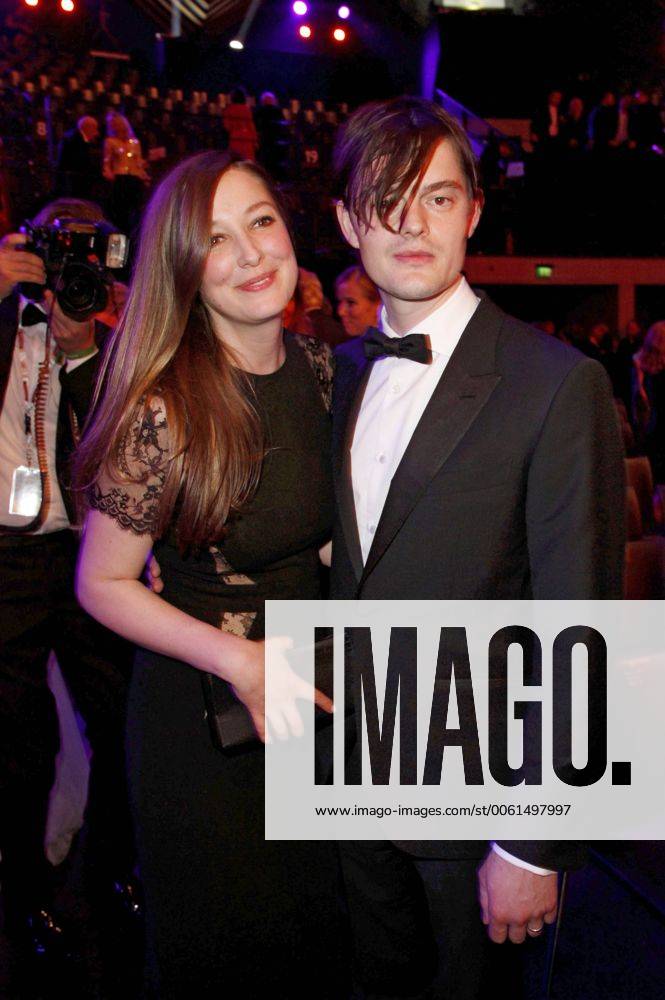 Alexandra Maria Lara und Sam Riley bei der Verleihung vom Deutschen Filmpreis 2014 Lola im Tempodrom. Berlin