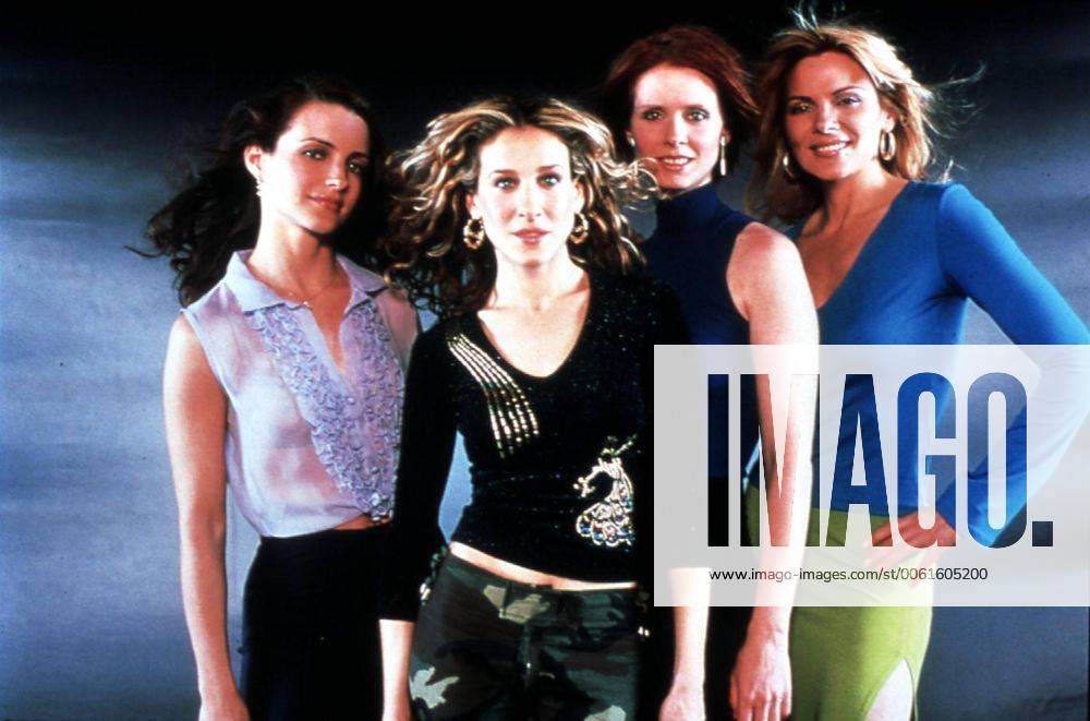Charlotte (Kristin Davis), Carrie (Sarah Jessica Parker), Miranda (Cynthia Nixon), Samantha (Kim Cattrall) 1999 UnitedArchives01361755