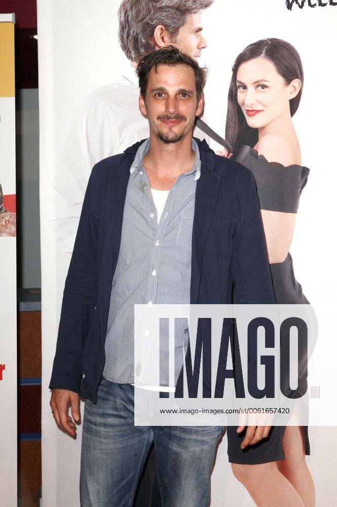 Max von Thun bei der Premiere des Kinofilms Einmal Hans mit scharfer Soße im Kino Cineplex Neukölln. Berlin