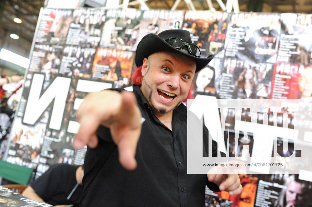Sänger und Politiker Bruno Kramm (Piratenpartei) auf dem 23. Wave-Gotik-Treffen in Leipzig 23. Wave-Gotik-Treffen in Leipzig
