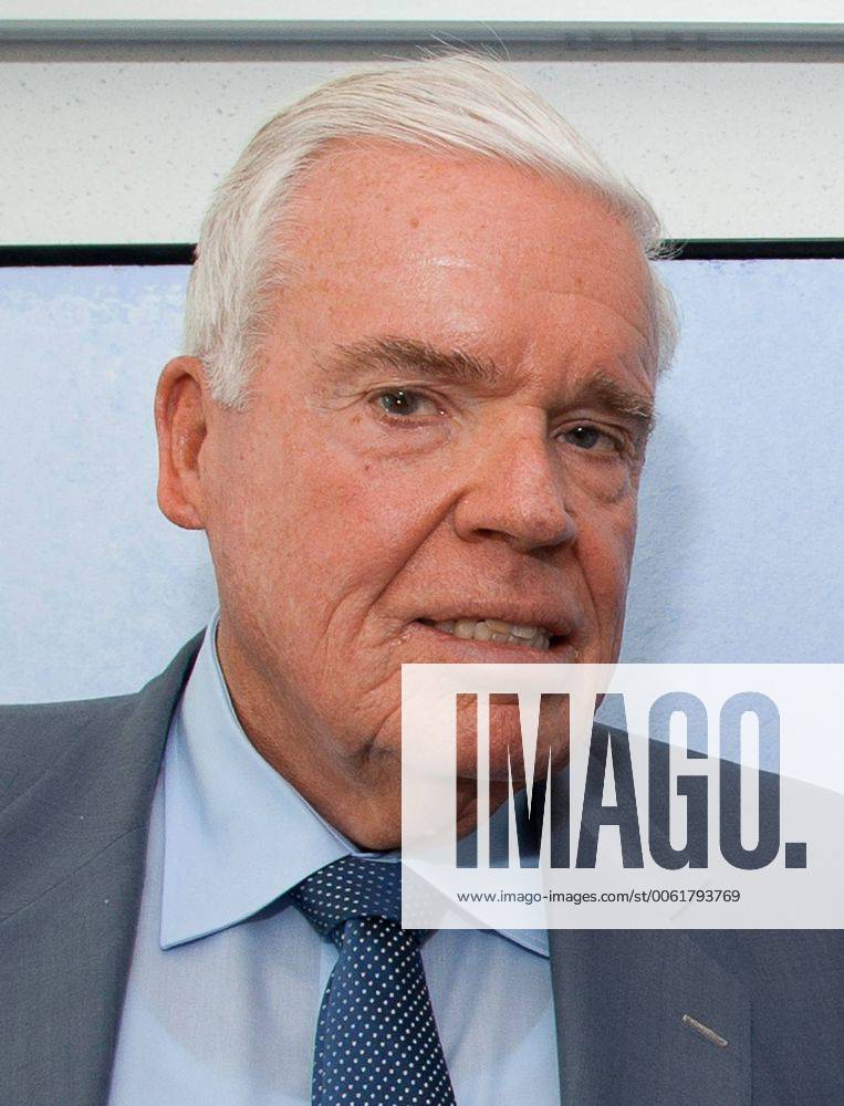 HSV, Hamburger SV - Investor und Transportunternehmer Klaus-Michael Kuehne, nachdenklich EP_wse