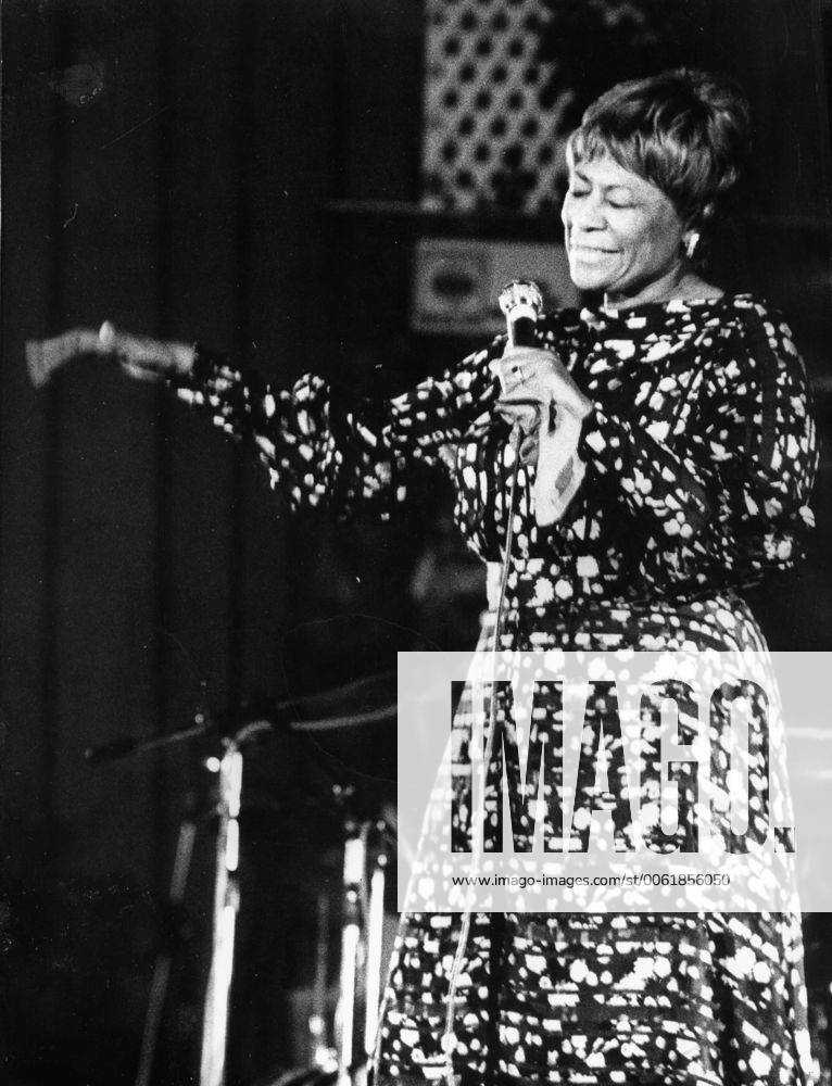 IMAGO ICONS: Ella Fitzgerald May 8, 1960 - Location Unknown - ELLA FITZGERALD (1917-1996) was a jazz and song vocalist also referred to as the First Lady of Song, and Lady Ella. PICTURED: Ella Fitzgerald performing during a concert. LD - ZUMAk09