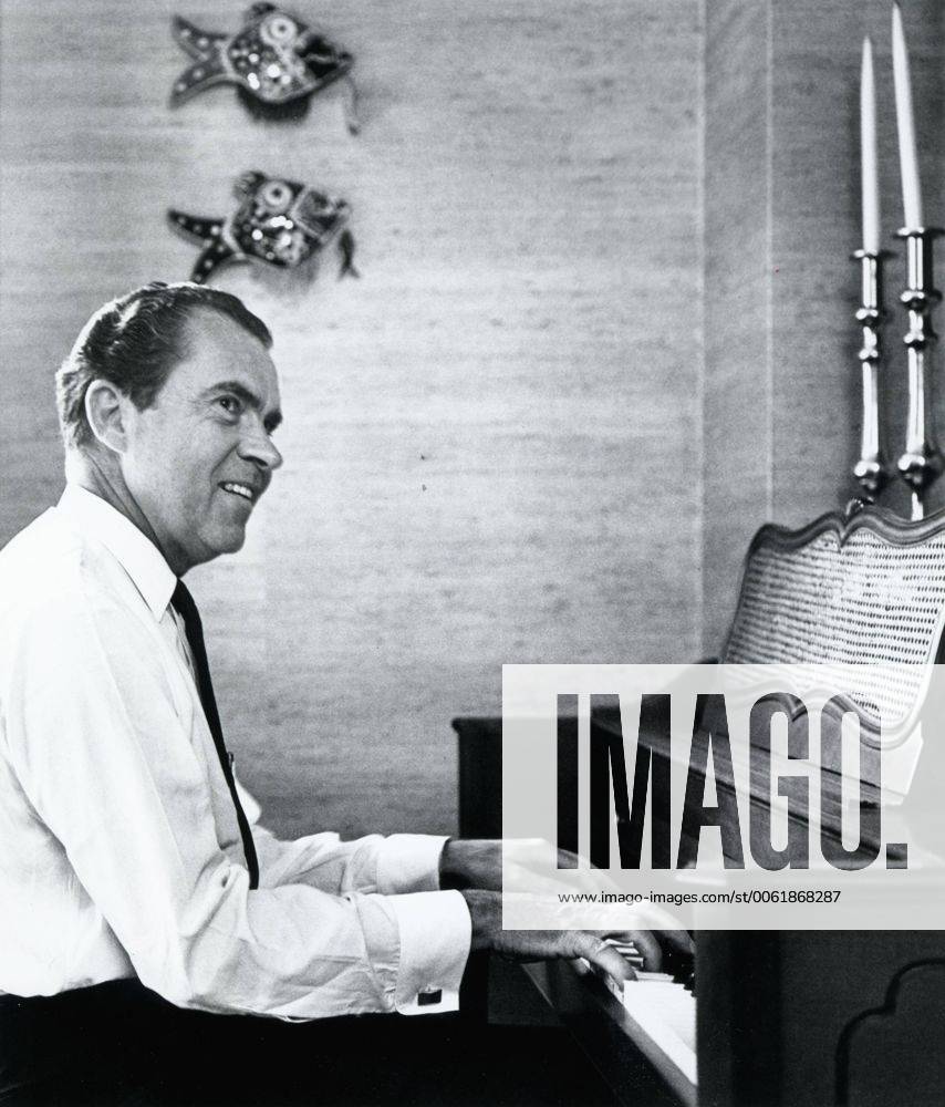 Aug 05, 1968 - New York, New York, U.S. - RICHARD NIXON (January 9, 1913 Ð April 22, 1994) was the 37th President of the United States (1969Ð1974), having formerly been the 36th Vice President of the United States (1953Ð1961). A member of the Republican Party, he was the only President to resign the office as well as the only person to be elected twice to both the Presidency and the Vice Presidency. Playing Piano.. New York U.S. - ZUMAk09