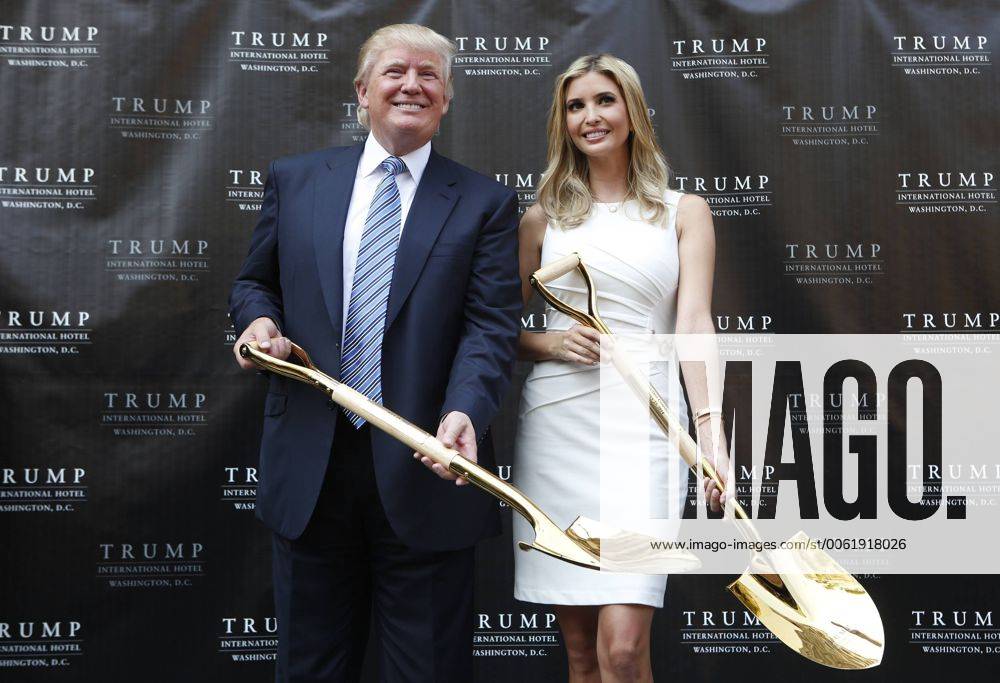 Donald Trump, 75. Geburtstag am 14. Juni Donald Trump and his daughter Ivanka participate in a groundbreaking ceremony for the Trump International Hotel in Washington on July 23, 2014. WAPG2014072307