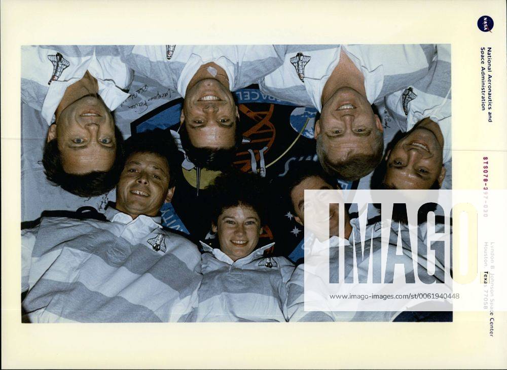 Jun. 06, 1996 - Five NASA astronauts and two international payload specialist take a break from a Shuttle duration record - breaker flight to pose for the traditional inflight crew portrait. The photograph should be oriented with payload commander Susan. J. Helms at bottom center. other, clockwise, are French payload specialist Jean- Jacques Favier, Canadian payload specialist Robert B. Thirst. and astronauts Kevin R. Kregel, Pilot, and Charles J (Chuck) Brady and Richard M. Linnehan, both mission specialists, and Terence T. (Tom) Henricks, mission commander. The crew chose the Life and Microgravity Spacelab (LMS- 1) Science Module, situated in the Space Shuttle Columbia s Cargo bay, for the Portrait setting. - ZUMAk09