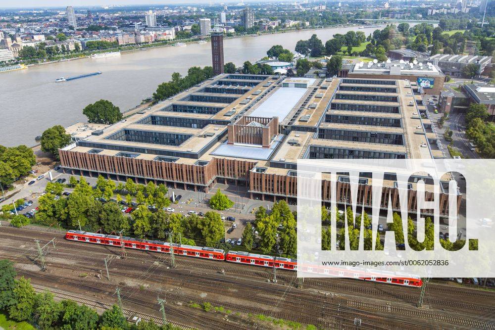 HDI Lebensversicherung AG und Mediengruppe RTL Deutschland GmbH, Sitz im ehemaligen Messegebäude, am Rhein, in Köln-Deutz