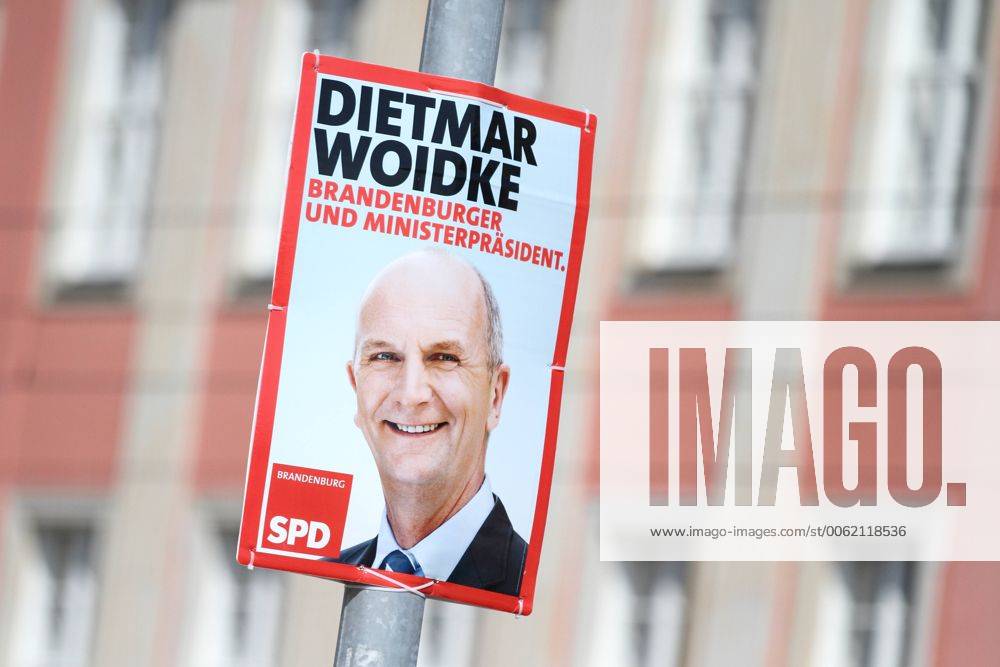 Wahlplakat der SPD mit Ministerpräsident Dietmar Woidke vor dem Gebäude des brandenburgischen Landtags in Potsdam. Am 14. September 2014 wird der brandenburgische Landtag neu gewählt. Landtagswahl 2014 in Brandenburg
