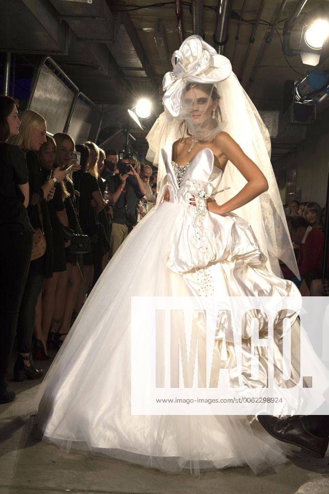 Stefanie Giesinger bei der Präsentation der Blurry Garden Couture Collection im Atomschutzbunker. Berlin, 03.09.2014 xFredericx xFuturexImage