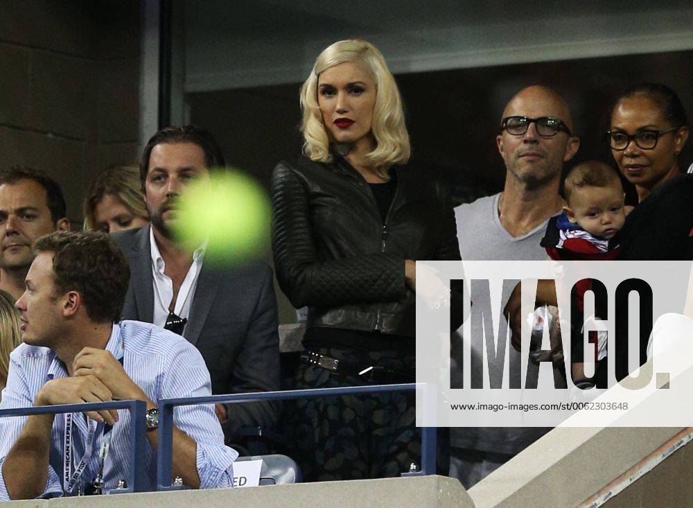 US Open 2014, USTA Billie Jean King National Tennis Center, Flushing Meadows, New York, ITF Grand Slam Tennis Tournament,Sängerin Gwen Stefani als Zuschauer in einer VIP Loge,Einzelbild,Halbkörper,Querformat