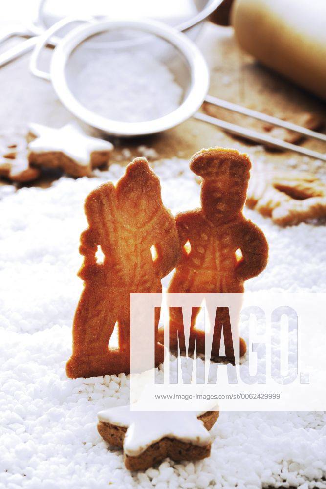 Traditional spicy Christmas cookies 06614CS-U