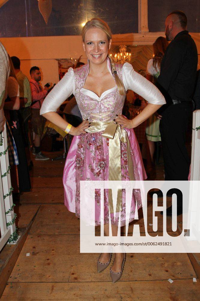 Eva Krsak, Hugo Bachmaier Madl Wiesnabend im Cafe Mohrenkopf am Oktoberfest Wiesn 2014 7 Tag Oktoberfest in München am 26.09.2014