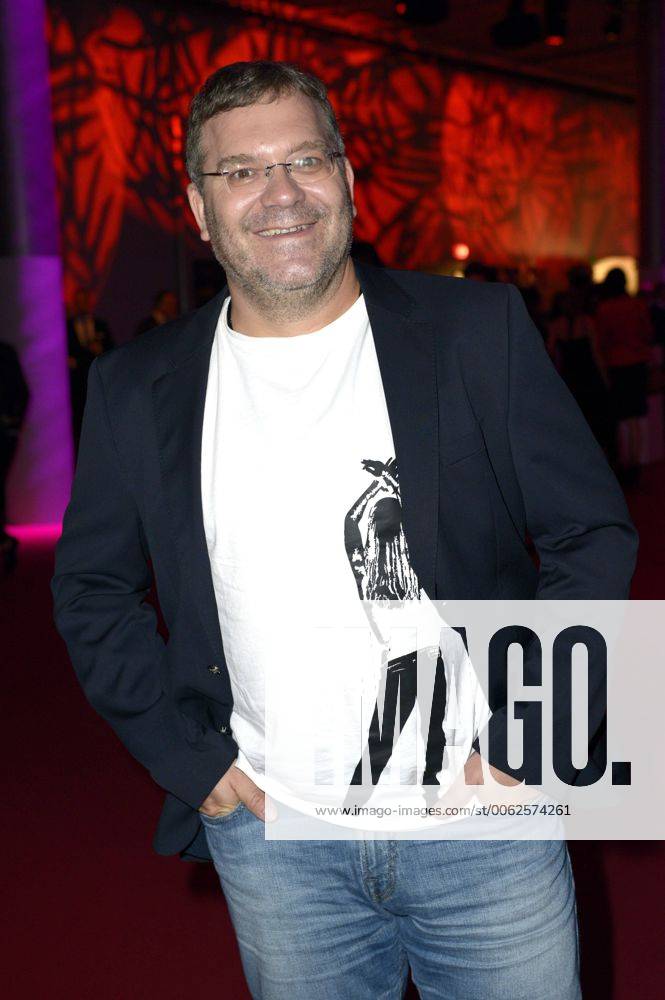 Elton bei der 16. Verleihung des Deutschen Fernsehpreises 2014 im Coloneum. Köln, 02.10.2014 xP.xMertensx xFuturexImage