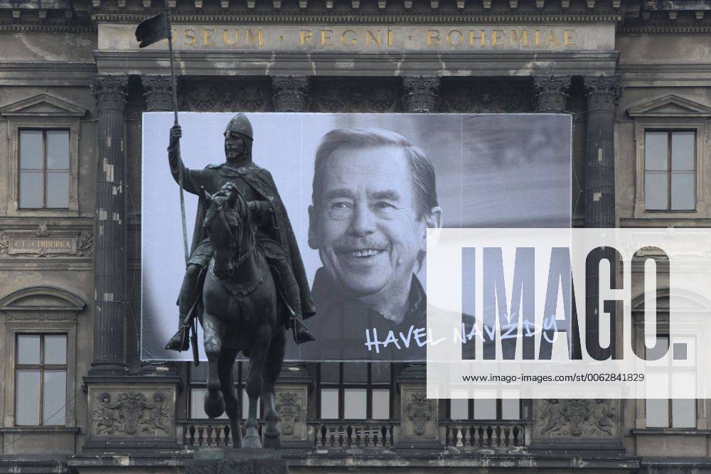 Portrait of Vaclav Havel on the the facade of the National Museum in Prague with writing HAVEL FOREVER, on Friday, October 27, 2014. (CTKxPhoto MichalxKamaryt) CTKPhotoOF201410273439901 kmt 1