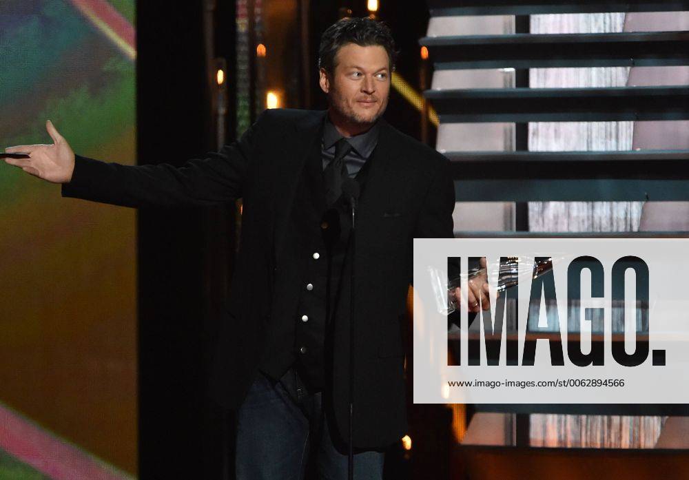 Blake Shelton wins Male Vocalist of the Year during the 48th Annual Country Music Awards at Bridgestone Arena in Nashville on November 5, 2014. NVP20141105265