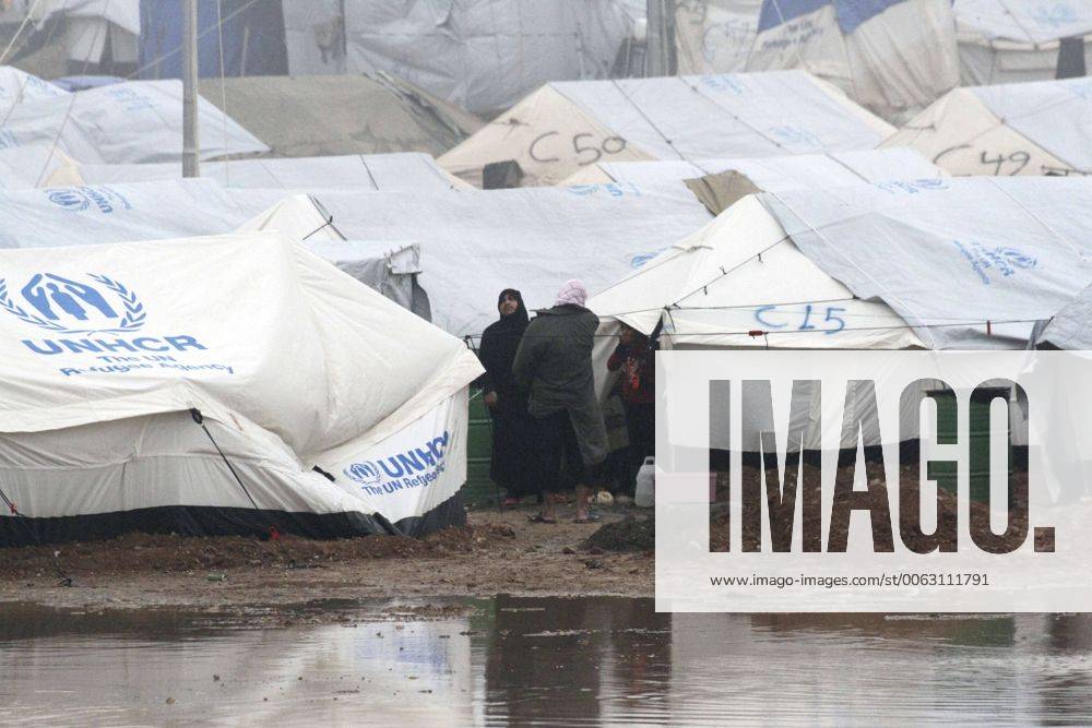 Anhaltendes Regenwetter erschwert das Leben im Flüchtlingscamp Baherka für vornehmlich syrische Bürgerkriegsflüchtlinge nahe Erbil im Nordirak snapshot B.Shamlo