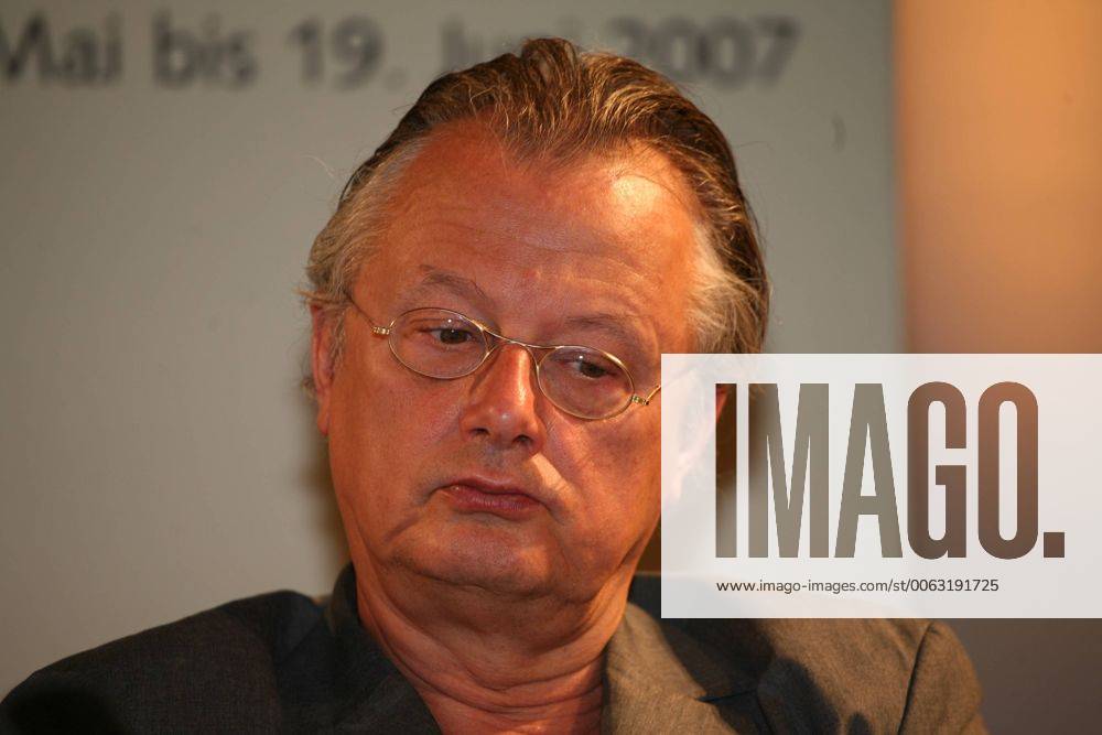 PK Festwochen 07 - Frank CASTORF