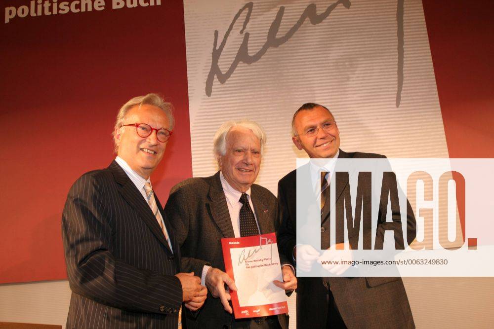 Wien 18 05 2005 - Bruno Kreisky Preis für das politische Buch an - Jorge SEMPRUN - Alfred GUSENBAUER - Hannes SWOBODA