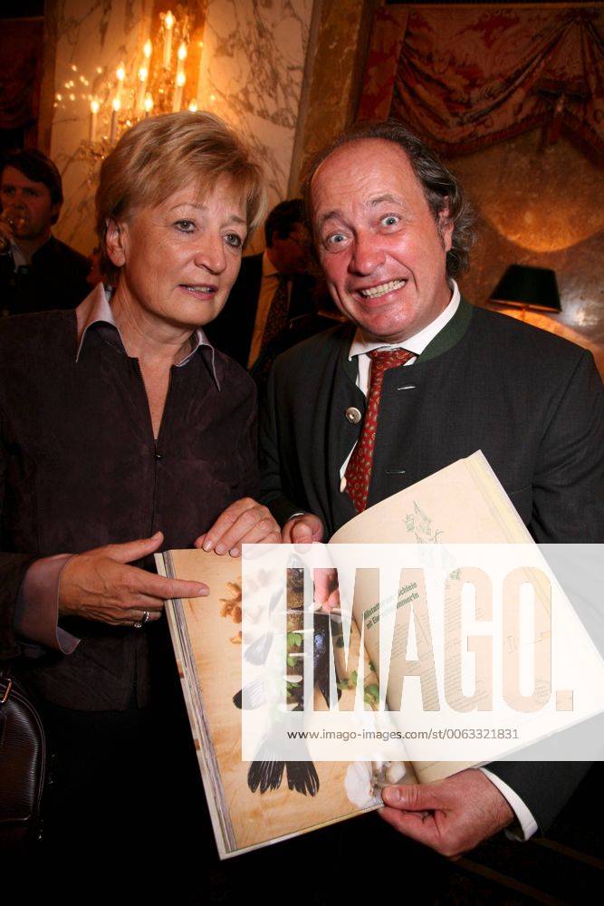 Buchpr. - Der Geschmack der Heimat Wien, Hotel Imperial, 13. 10. 2008 Rotraut KONRAD, Hanno SORAVIA