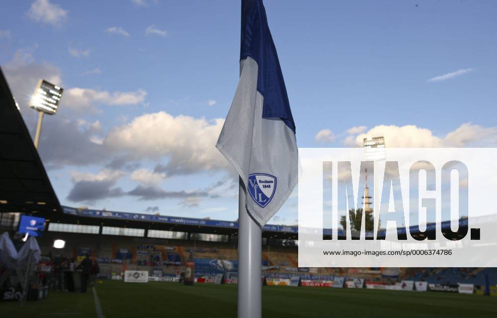 Fußball, Stadiongeschichte VfL Bochum Eckfahne im Rewirpower Stadion auf, Heimspielstätte des VfL Bochum