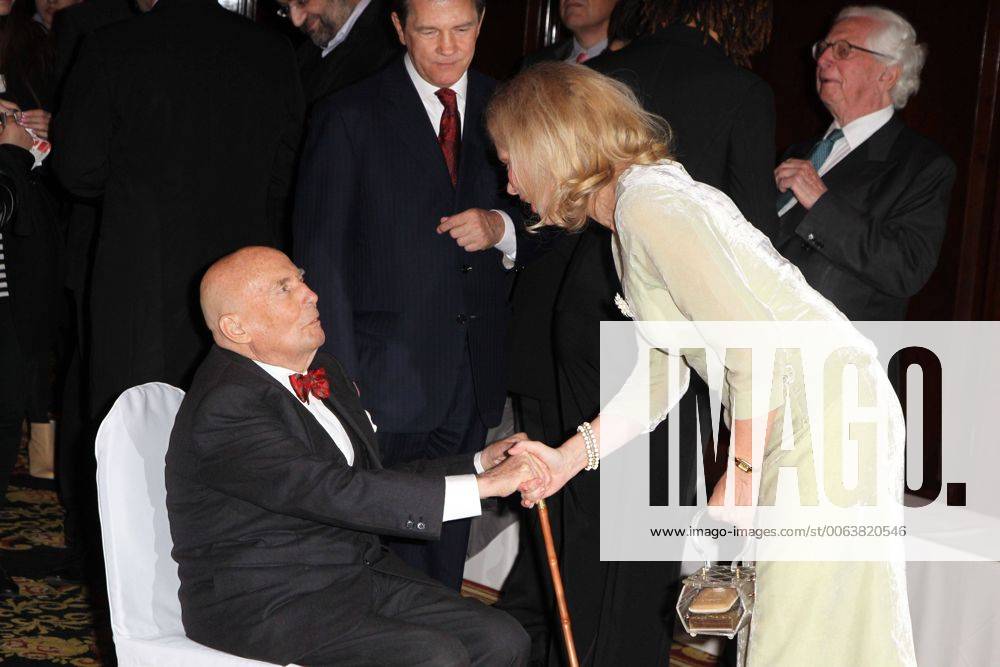 Kirsten Harms, 65. Geburtstag am 25. Juni Deutscher Musikautorenpreis - Berlin Prof Dr. Hans Werner Henze and Kirsten Harms attending DEUTSCHER MUSIKAUTORENPREIS at Hotel Ritz Carlton. Berlin