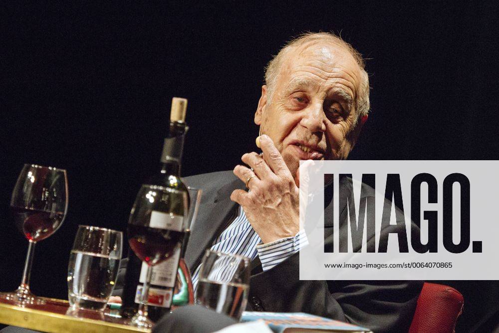 Jean Ziegler bei der lit.Cologne-Veranstaltung Jean Ziegler stürzt die Weltordnung im Roten Saal der Comedia. Köln, 15. März 2015 Foto:xC.xFuturexImage