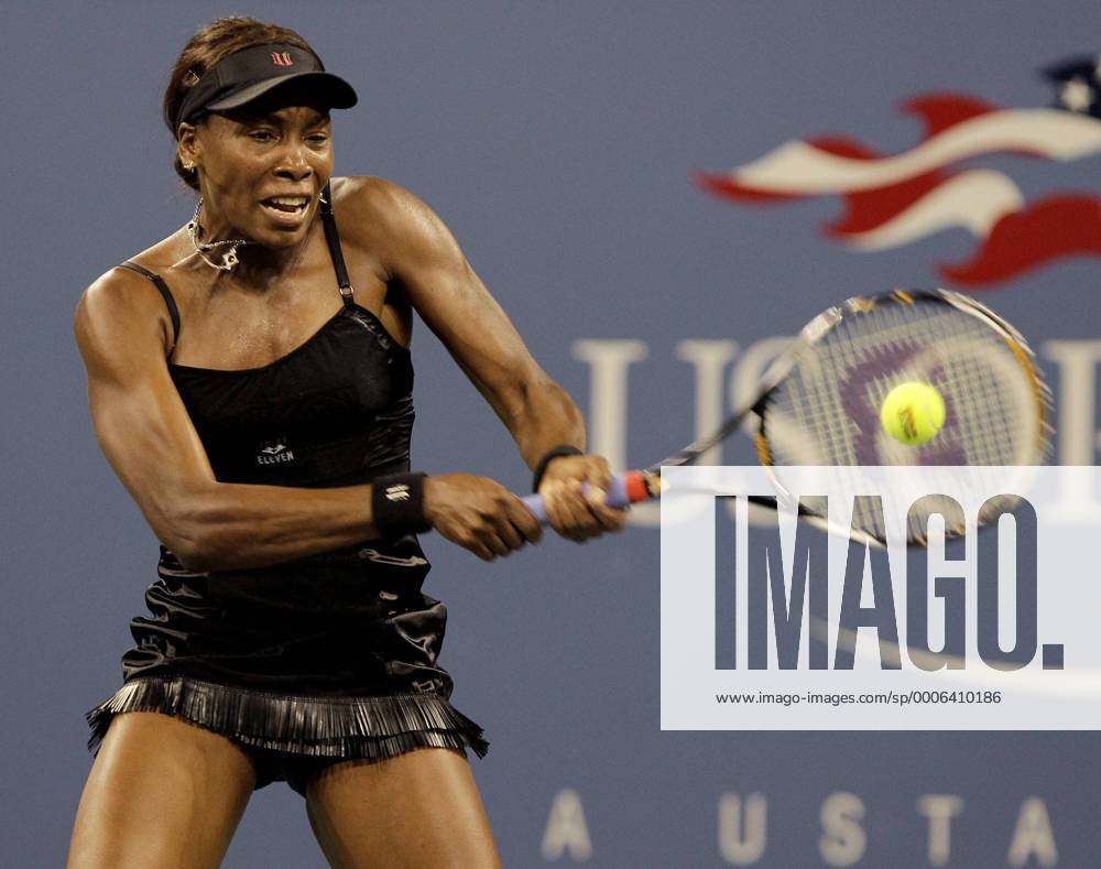 Venus Williams of the USA hits a backhand NYP20100830119