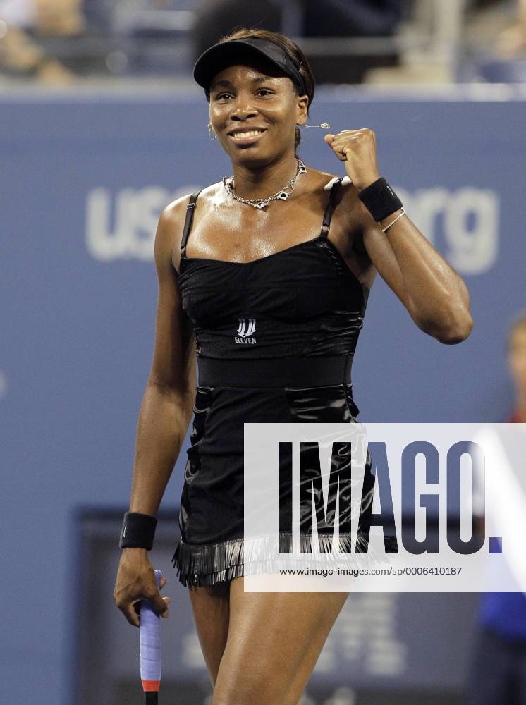 Venus Williams of the USA reacts after match point NYP20100830121 o0 Jubel, Freude
